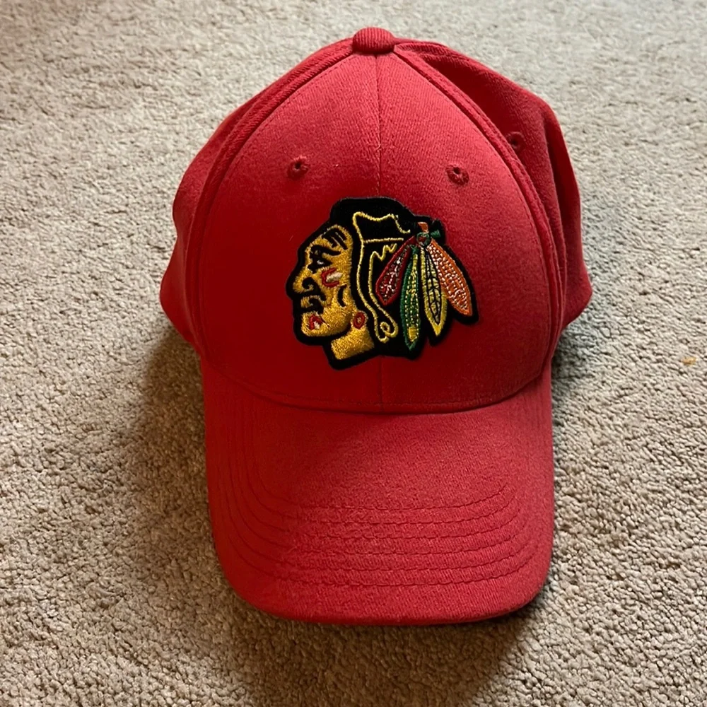 Blackhawks baseball hat - Picture 1 of 2